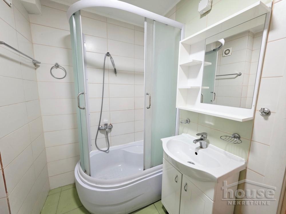 Slika 9 - Stan,NOVI SAD,GRBAVICA,kv: 37.00, € 115000, ID: 1065798