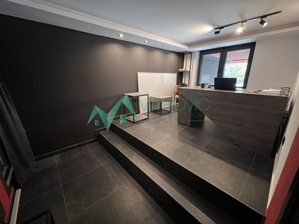 Slika 5 - Novi Sad, Sajam - 74 m2 uknjiženih kao stan, u funkciji poslovnog prostora (šifra; 1004561) 
