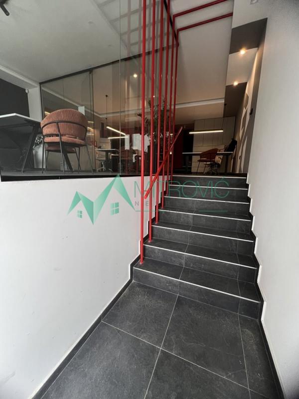 Slika 8 - Novi Sad, Sajam - 74 m2 uknjiženih kao stan, u funkciji poslovnog prostora (šifra; 1004561) 