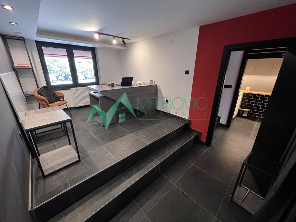 Slika 4 - Novi Sad, Sajam - 74 m2 uknjiženih kao stan, u funkciji poslovnog prostora (šifra; 1004561) 