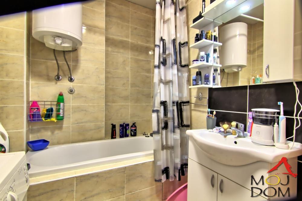 Slika 8 - Stan,NOVI SAD,CENTAR,kv: 89, € 262650, ID: 1032581