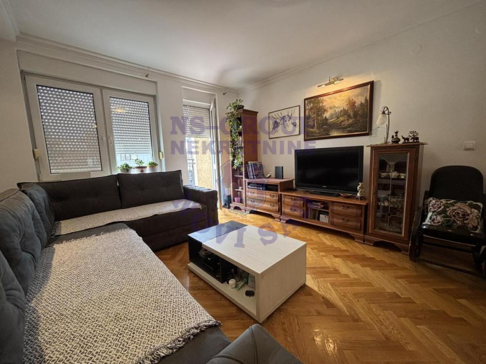 Glavna slika -Trosoban stan na Podbari 70m2 