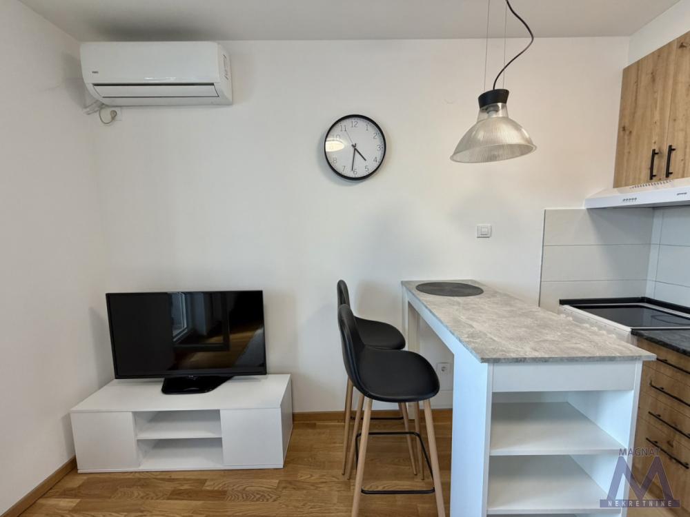 Slika 5 - Stan,PETROVARADIN,PETROVARADIN,kv: 27, € 87500, ID: 1019425