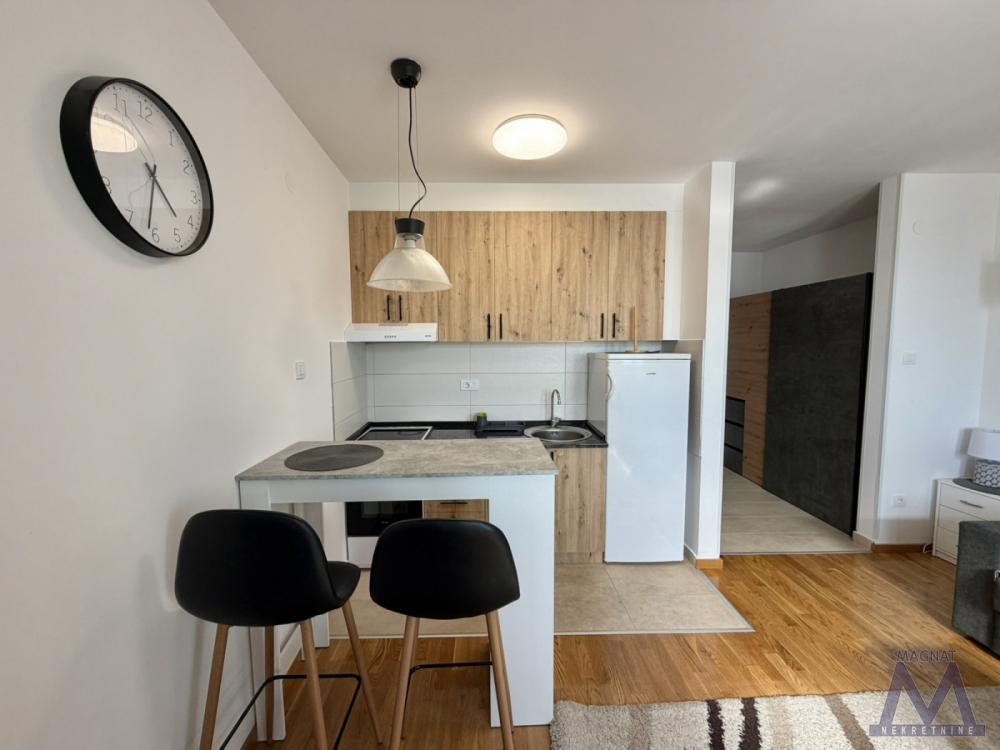 Slika 2 - Stan,PETROVARADIN,PETROVARADIN,kv: 27, € 87500, ID: 1019425