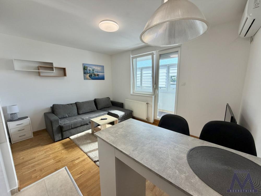 Slika 4 - Stan,PETROVARADIN,PETROVARADIN,kv: 27, € 87500, ID: 1019425