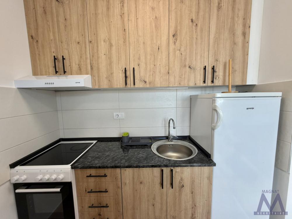 Slika 3 - Stan,PETROVARADIN,PETROVARADIN,kv: 27, € 87500, ID: 1019425