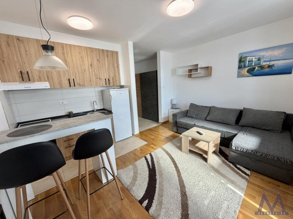 Slika 1 - Stan,PETROVARADIN,PETROVARADIN,kv: 27, € 87500, ID: 1019425