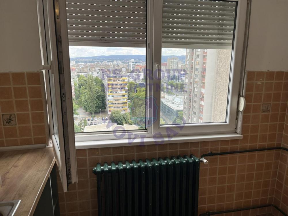 Slika 2 - Na prodaju stan kod Bulevara Oslobodjenja 
