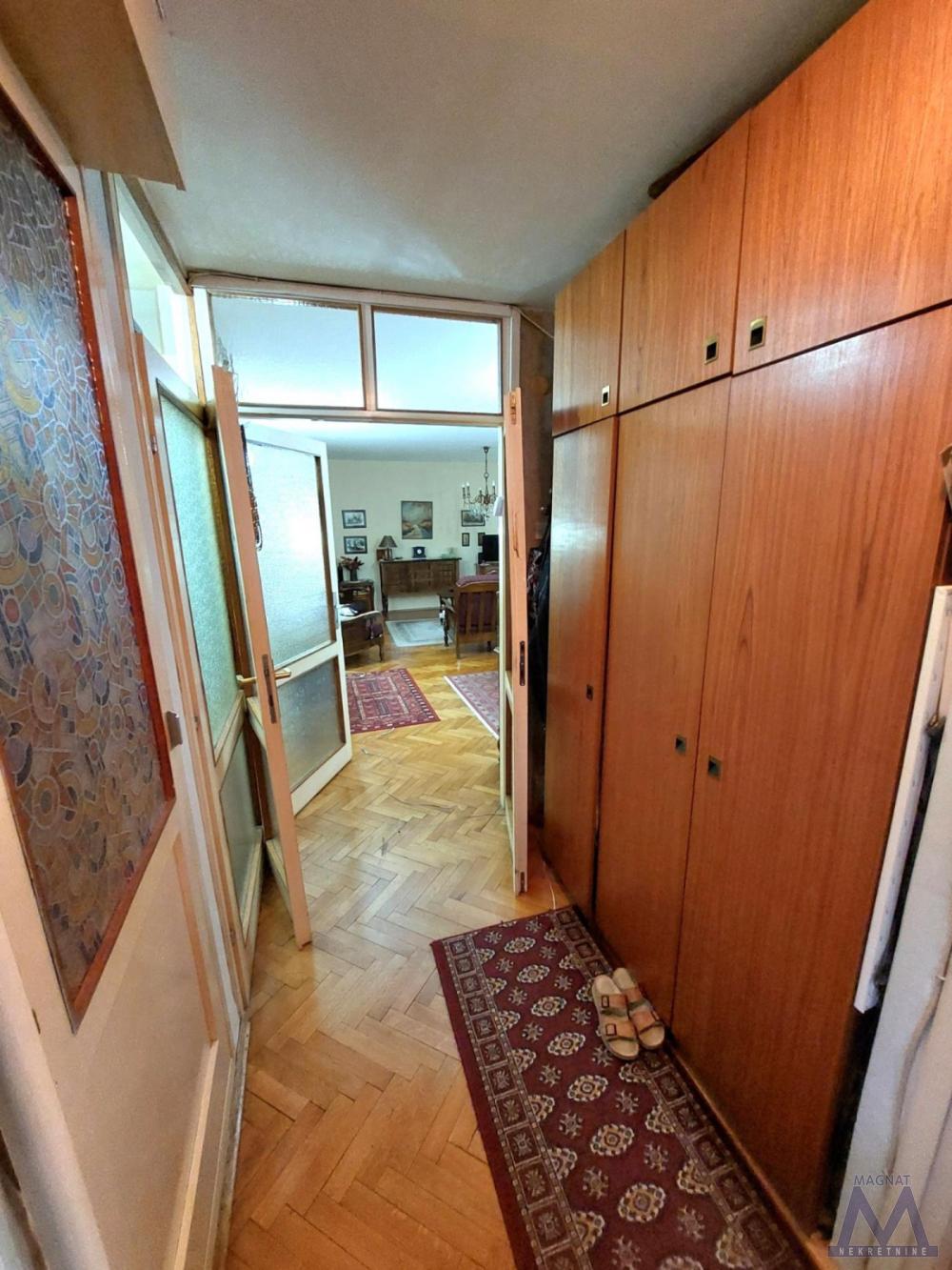 Slika 9 - Stan,NOVI SAD,LIMAN 3,kv: 78, € 206000, ID: 1019427