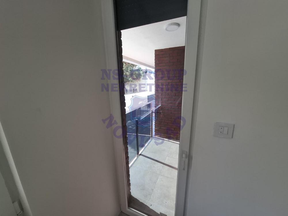 Slika 5 - Dvosoban, 47m2, Bulevar Evrope Novi Sad, ima lift