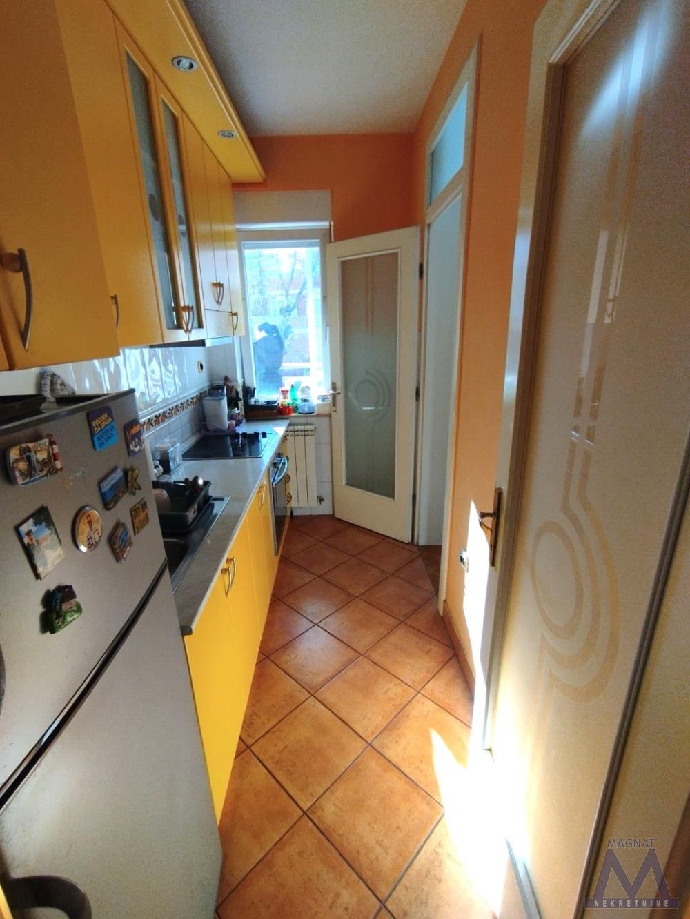 Slika 2 - Stan,NOVI SAD,LIMAN 2,kv: 77, € 249300, ID: 1019431