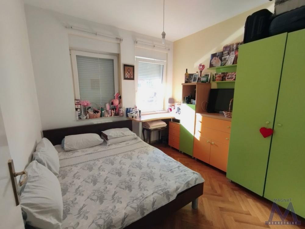 Slika 5 - Stan,NOVI SAD,LIMAN 2,kv: 77, € 249300, ID: 1019431