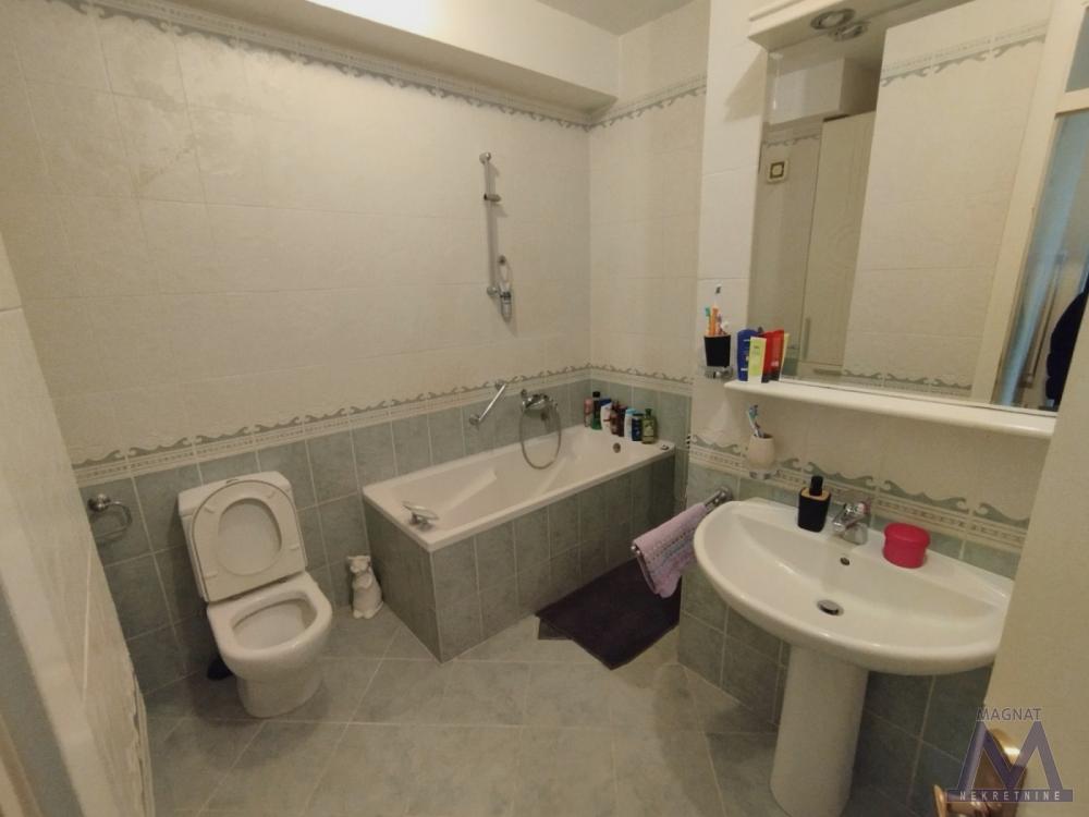 Slika 8 - Stan,NOVI SAD,LIMAN 2,kv: 77, € 249300, ID: 1019431