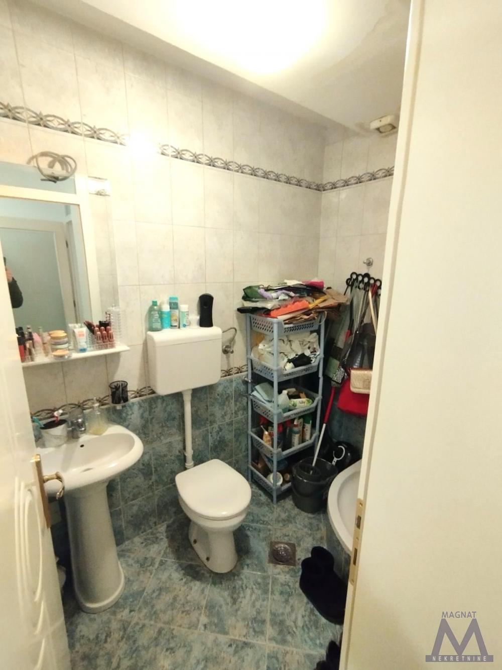 Slika 9 - Stan,NOVI SAD,LIMAN 2,kv: 77, € 249300, ID: 1019431