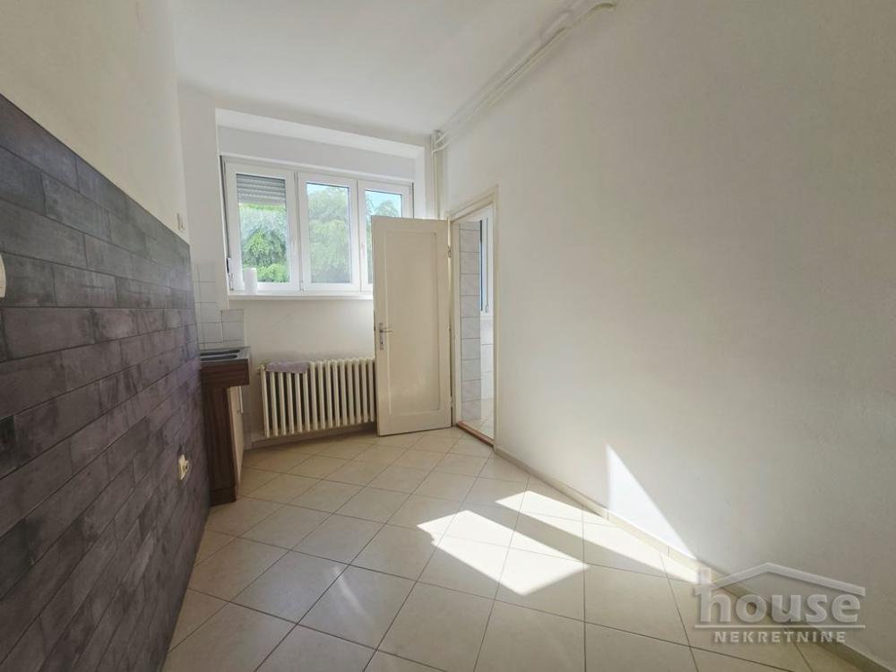 Slika 4 - Stan,NOVI SAD,KEJ,kv: 44.00, € 120000, ID: 1063527