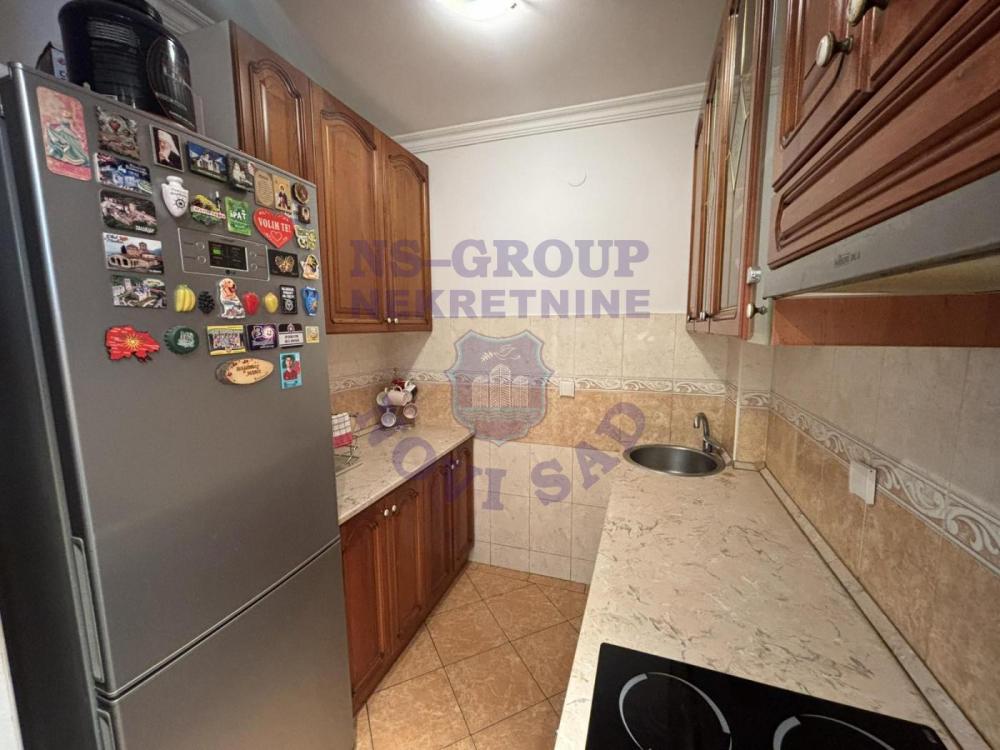 Slika 6 - Trosoban, 70m2, Podbara Novi Sad, sa terasom