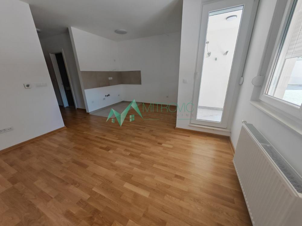 Slika 2 - Telep, 40m2. Nov dvosoban stan, useljiv odmah. (šifra 1004570). 