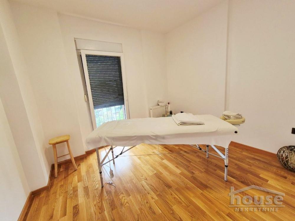 Slika 10 - Stan,NOVI SAD,BULEVAR,kv: 40.00, € 132000, ID: 1066086