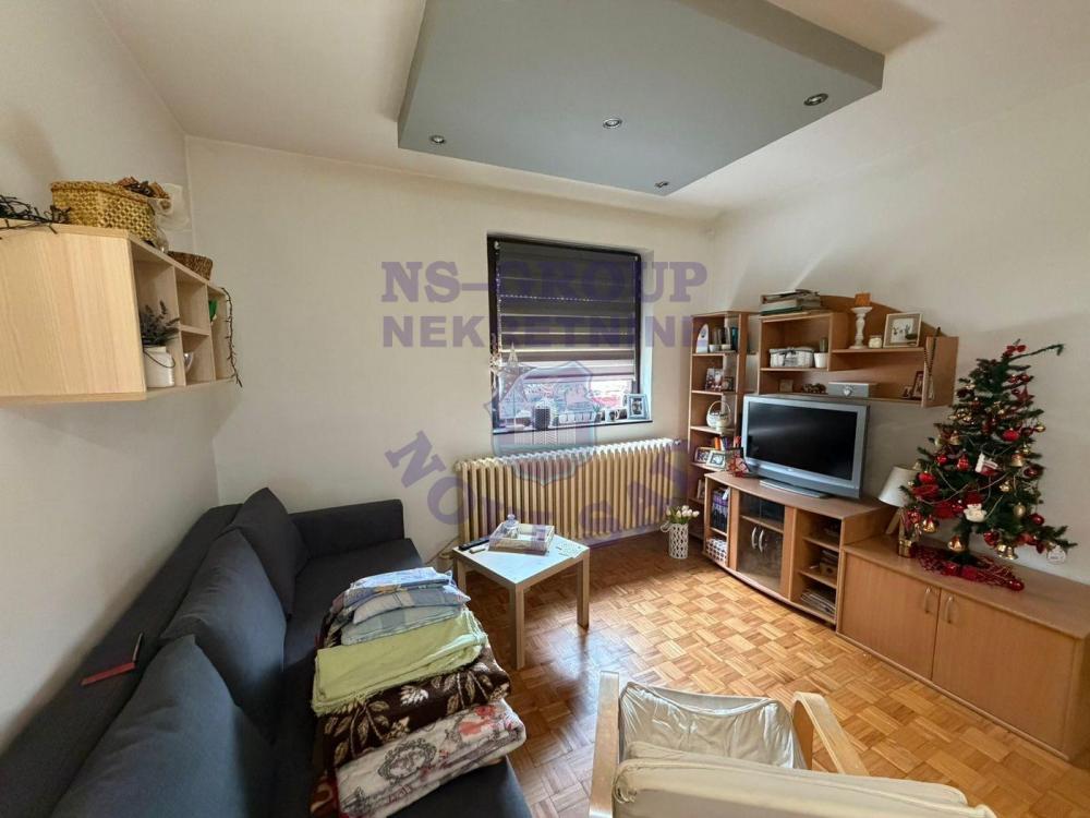 Slika 1 - Odlican dvosoban stan na Novom Naselju!