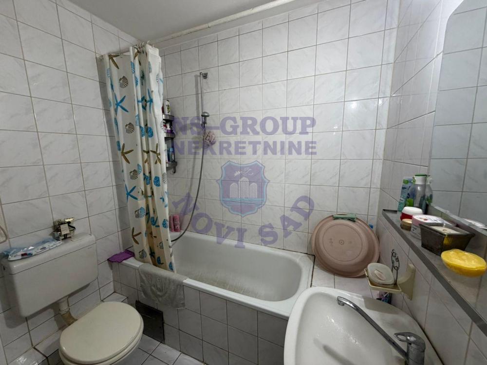 Slika 9 - Odlican dvosoban stan na Novom Naselju!