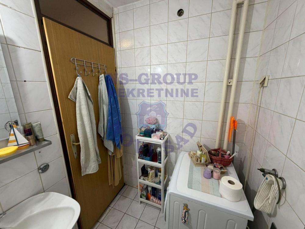 Slika 10 - Odlican dvosoban stan na Novom Naselju!