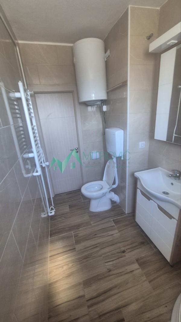 Slika 7 - Novi Sad, Sajam - Renoviran dvosoban stan (šifra: 1004574)  