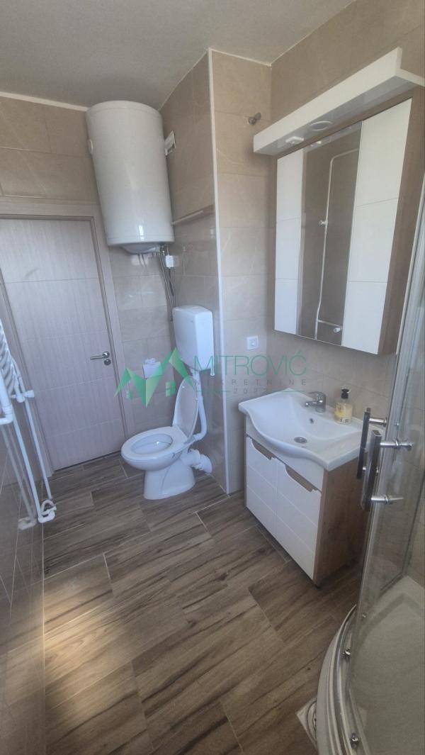 Slika 8 - Novi Sad, Sajam - Renoviran dvosoban stan (šifra: 1004574)  