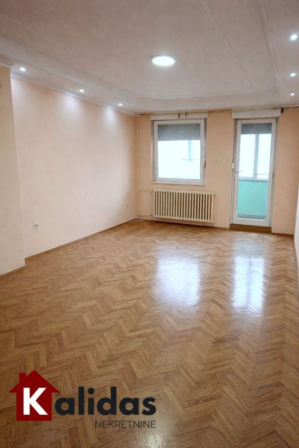 Glavna slika -Stan,NOVI SAD,BULEVAR,kv: 71, € 160000, ID: 1005241
