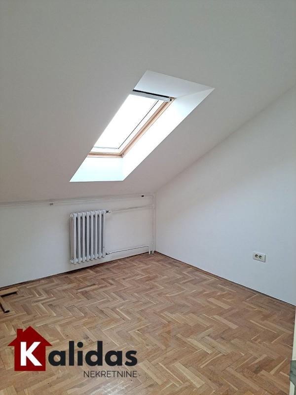 Slika 7 - Stan,NOVI SAD,BULEVAR,kv: 71, € 160000, ID: 1005241