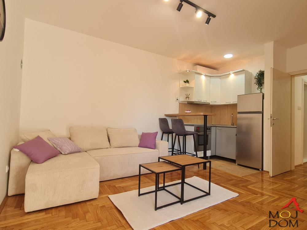 Glavna slika -Stan,NOVI SAD,SAJAM,kv: 36, € 132850, ID: 1032601