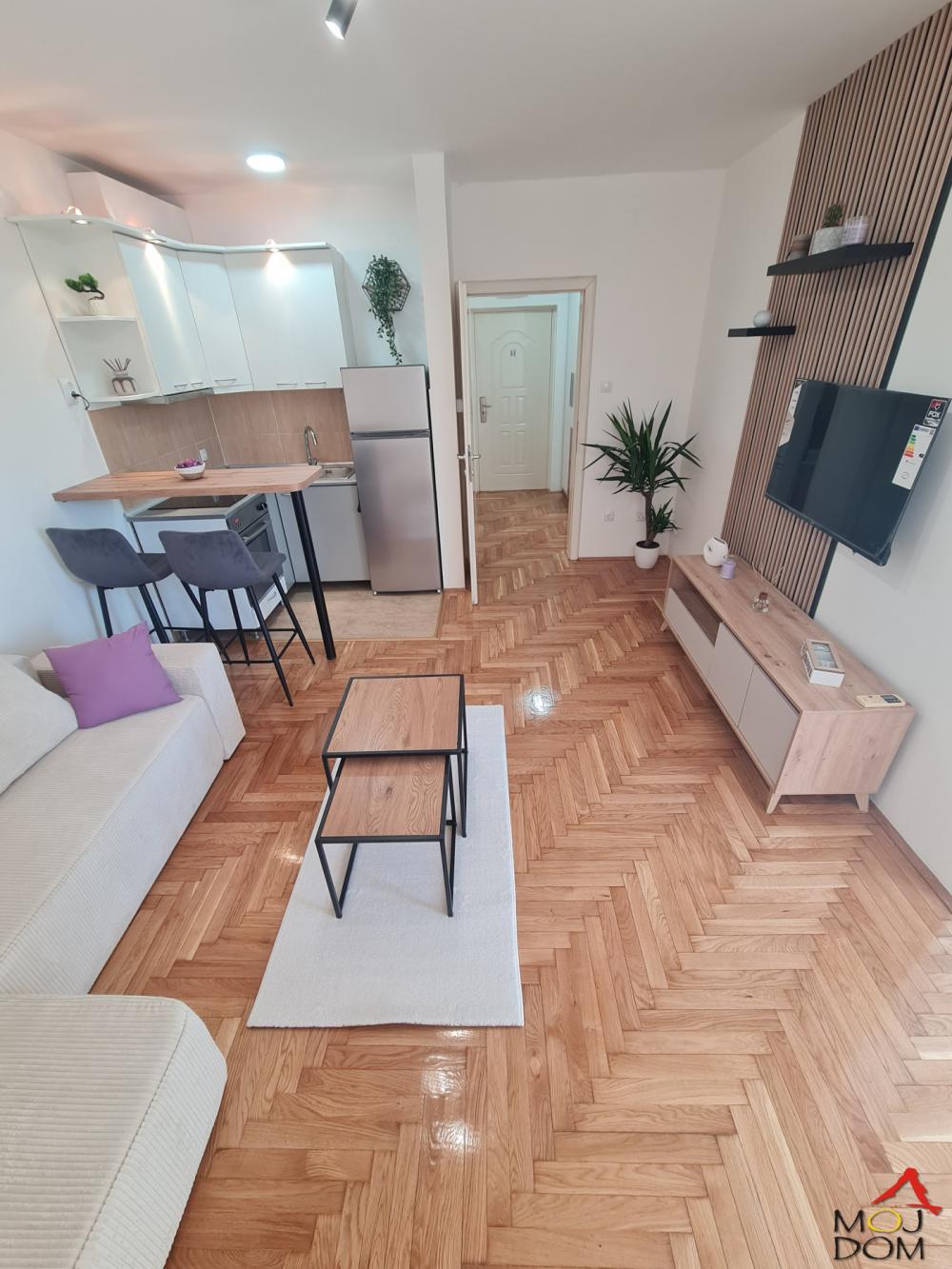 Slika 3 - Stan,NOVI SAD,SAJAM,kv: 36, € 132850, ID: 1032601