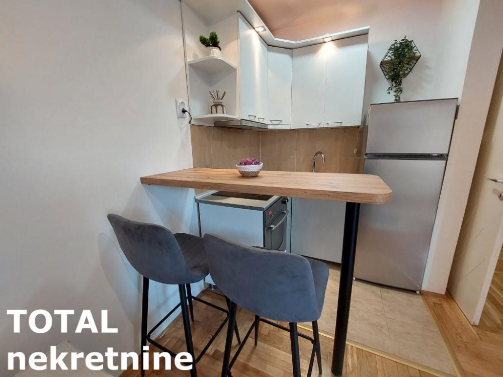 Slika 7 - Stan,NOVI SAD,SAJAM,kv: 36.00, € 129000, ID: 1102974