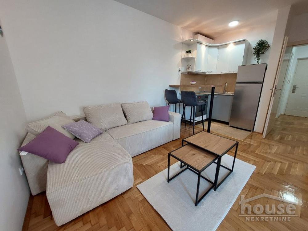 Glavna slika -Stan,NOVI SAD,BULEVAR,kv: 36.00, € 129000, ID: 1066128