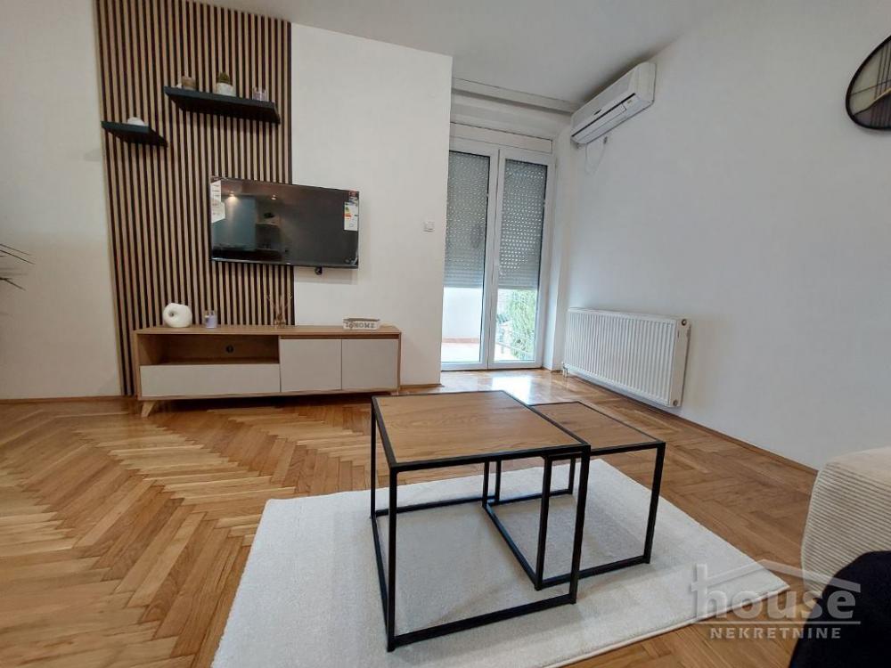 Slika 4 - Stan,NOVI SAD,BULEVAR,kv: 36.00, € 129000, ID: 1066128