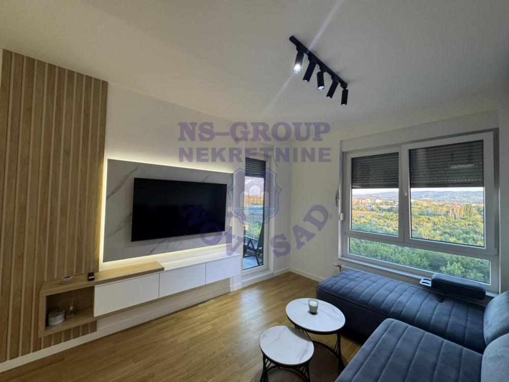 Glavna slika -Luksuzan trosoban stan na Novom Naselju - 575435