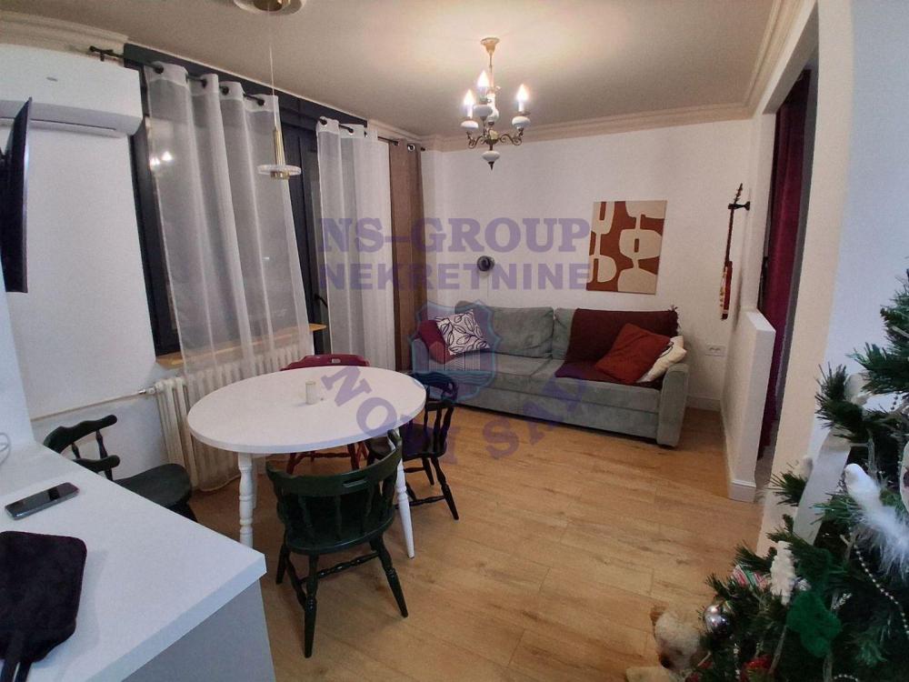 Slika 1 - Prodaja stana, 51m2, Nova Detelinara Novi Sad, sa terasom, ima lift