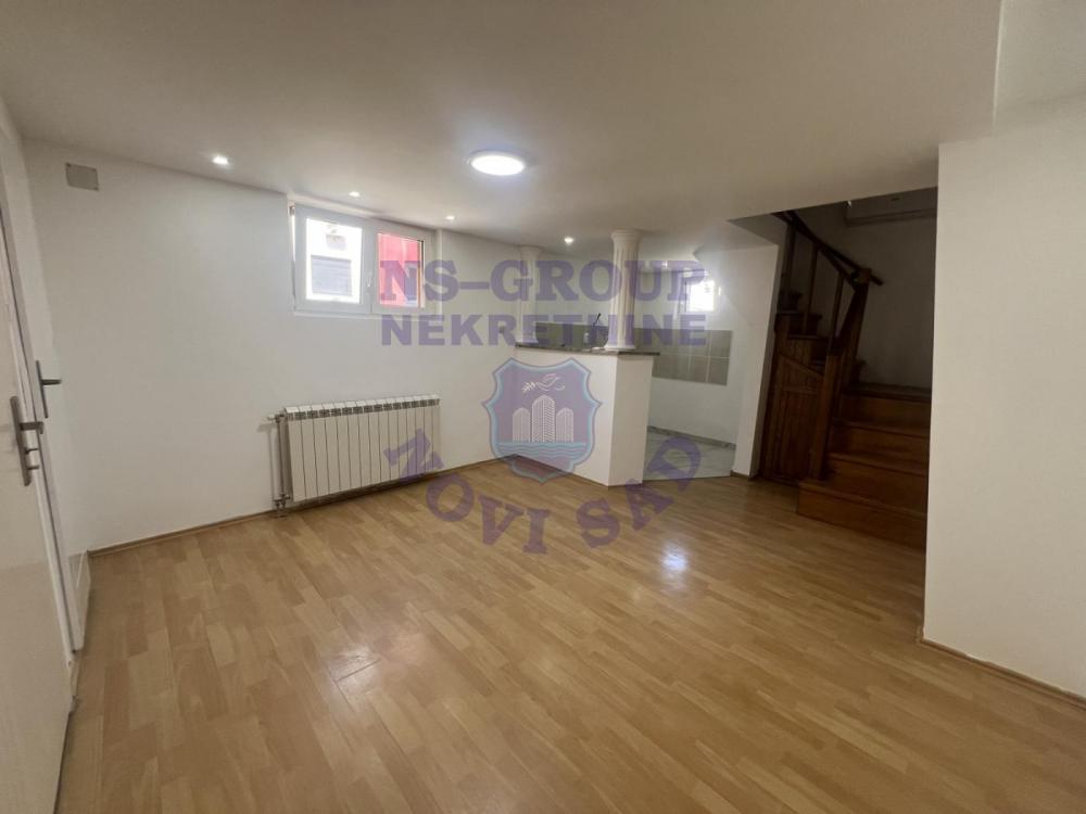 Slika 4 - 575510-Na prodaju jednoiposoban stan na Socijalnom