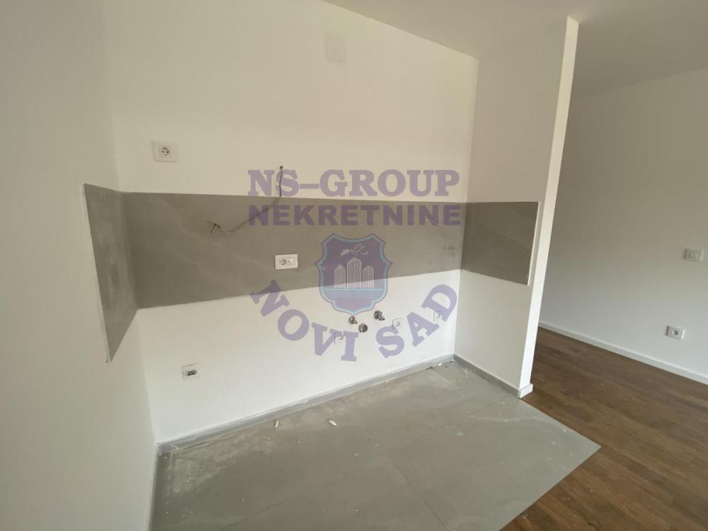 Slika 3 -   ▾ Reklama ▾ Naslovna prodaja stanova Novi Sad Novo Naselje Garsonjera Garsonjera na prodaju, Novo Naselje, 85.490€, 28m² Novo Naselje, Gradske lokacije, Novi Sad Šifra oglasa: 4zida-573267 Oglas ažuriran: 31.07.2026. Garsonjera | 4zida Garsonjera | 4zida Garsonjera | 4zida Garsonjera | 4zida Garsonjera | 4zida Garsonjera | 4zida Garsonjera | 4zida Garsonjera | 4zida Garsonjera | 4zida Garsonjera | 4zida Garsonjera | 4zida Previous slideNext slide Garsonjera | 4zida Garsonjera | 4zida Garsonjera | 4zida Garsonjera | 4zida Garsonjera | 4zida Garsonjera | 4zida Garsonjera | 4zida Garsonjera | 4zida Garsonjera | 4zida Garsonjera | 4zida Garsonjera | 4zida Previous slideNext slide OTP banka logo Rata kredita od 347 € 85.490 €  3.053 € / m2  Površina 28 m² Struktura Garsonjera Sprat Visoko prizemlje/5 spratova 064 822**** Prikaži 064 822**** Prikaži pošalji mejl 573267-Na prodaju garsonjera u novogradnji na Novom Naselju