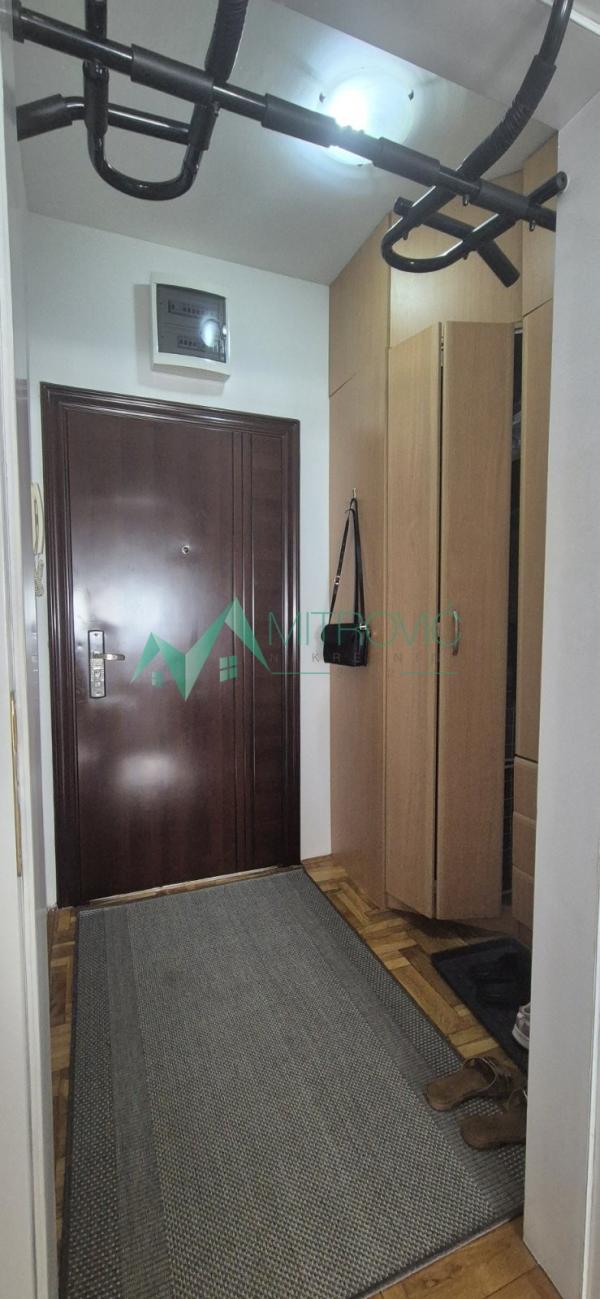 Slika 8 - Novi Sad, Bulevar Evrope - Garonjera 30m2 sa sopstvenim parkin mestom