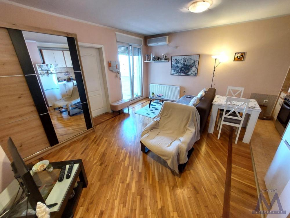Slika 2 - Stan,NOVI SAD,NOVA DETELINARA,kv: 87, € 166860, ID: 1019432
