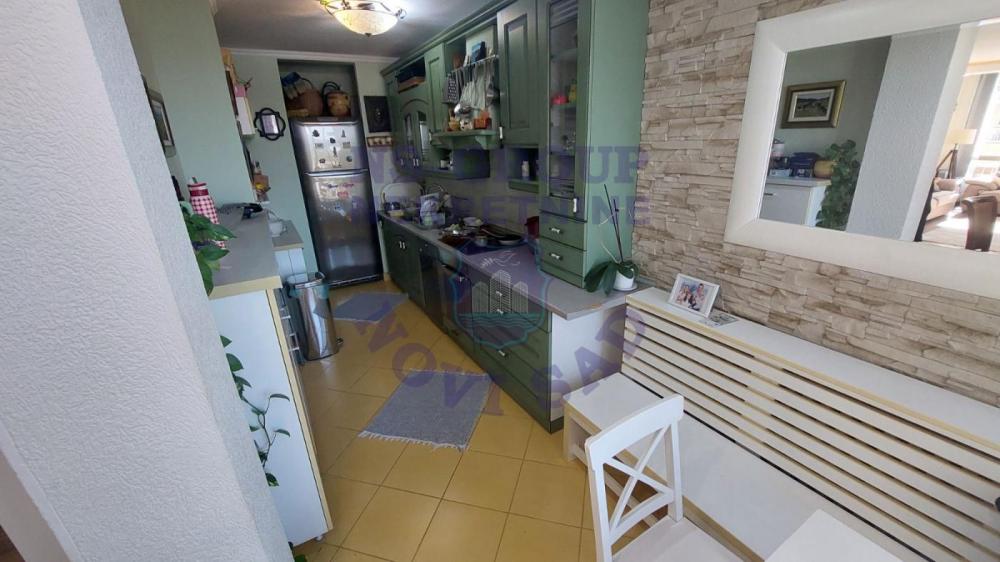 Slika 3 - Trosoban, 78m2, Novi Sad centar Novi Sad, ima lift