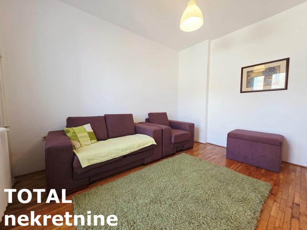 Slika 3 - Stan,NOVI SAD,CENTAR,kv: 52.00, € 130000, ID: 1102518