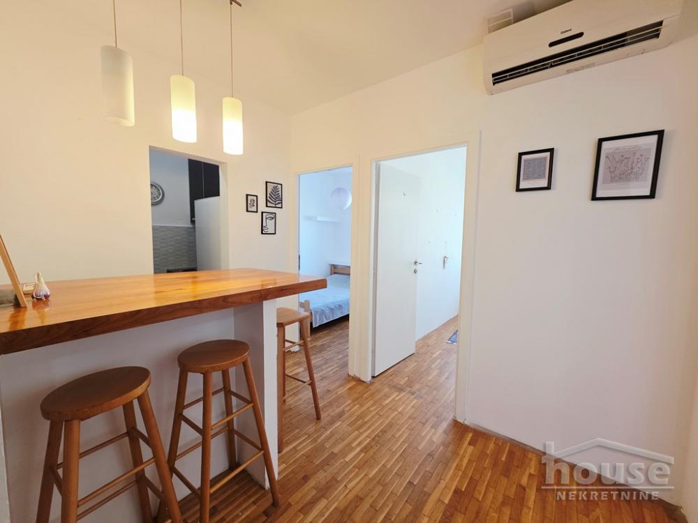 Slika 4 - Stan,NOVI SAD,CENTAR,kv: 52.00, € 130000, ID: 1065670