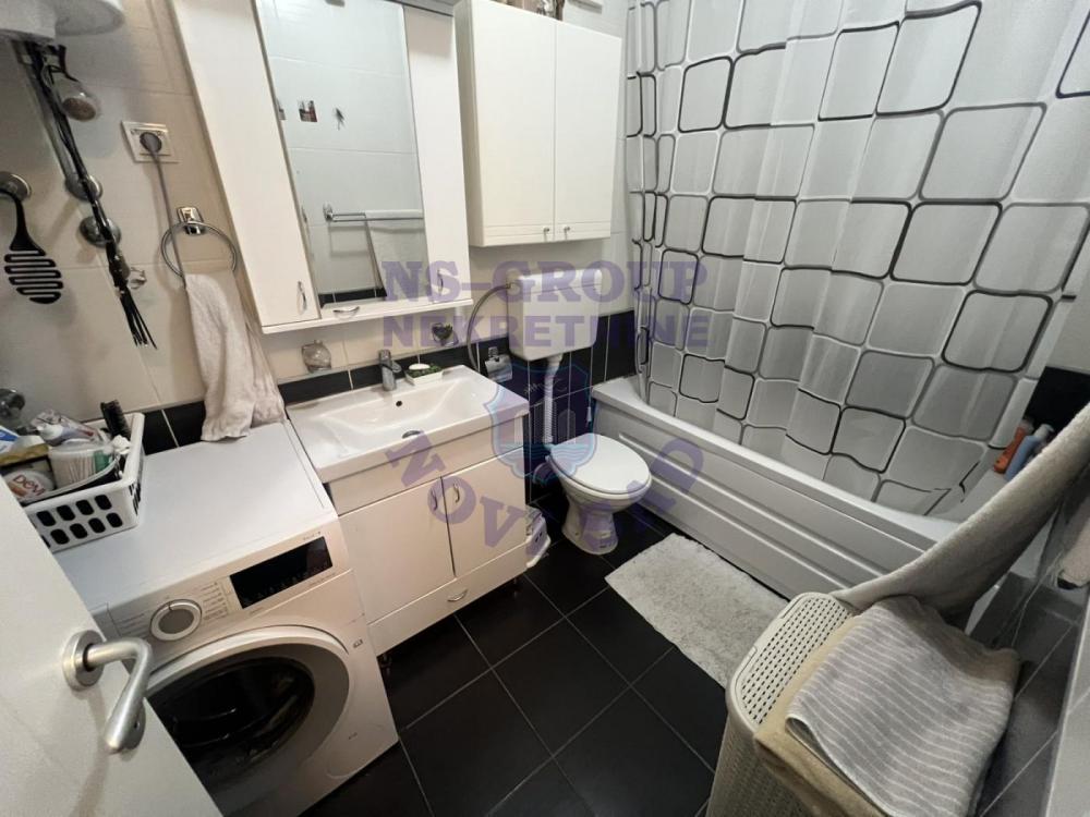 Slika 7 - Prodaja stana, 69m2, Bulevar oslobođenja Novi Sad, sa terasom, ima lift