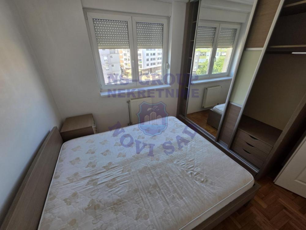Slika 4 - Troiposoban stan na Bulevaru Patrijarha Pavla 114m2