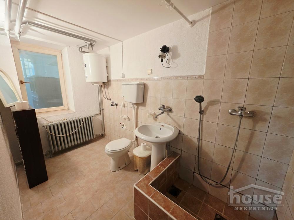 Slika 4 - Stan,NOVI SAD,CENTAR,kv: 32.00, € 72000, ID: 1066130