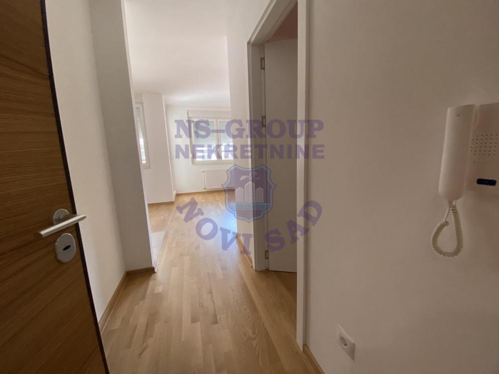 Slika 1 - Dvosoban, 40m2, Telep Novi Sad, sa terasom