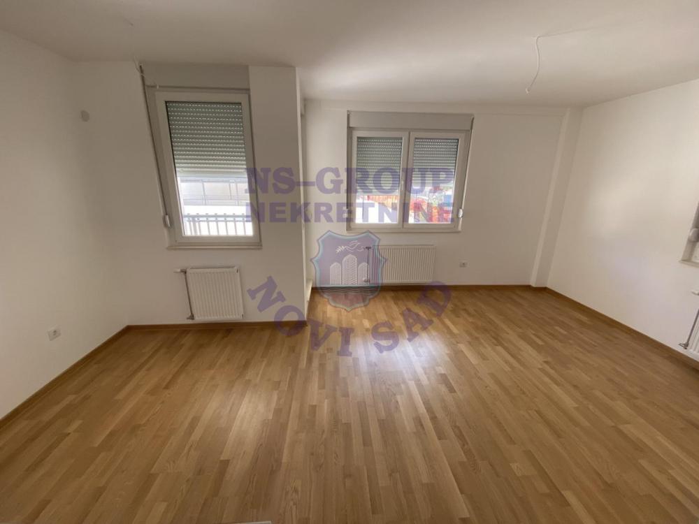Slika 5 - Dvosoban, 40m2, Telep Novi Sad, sa terasom