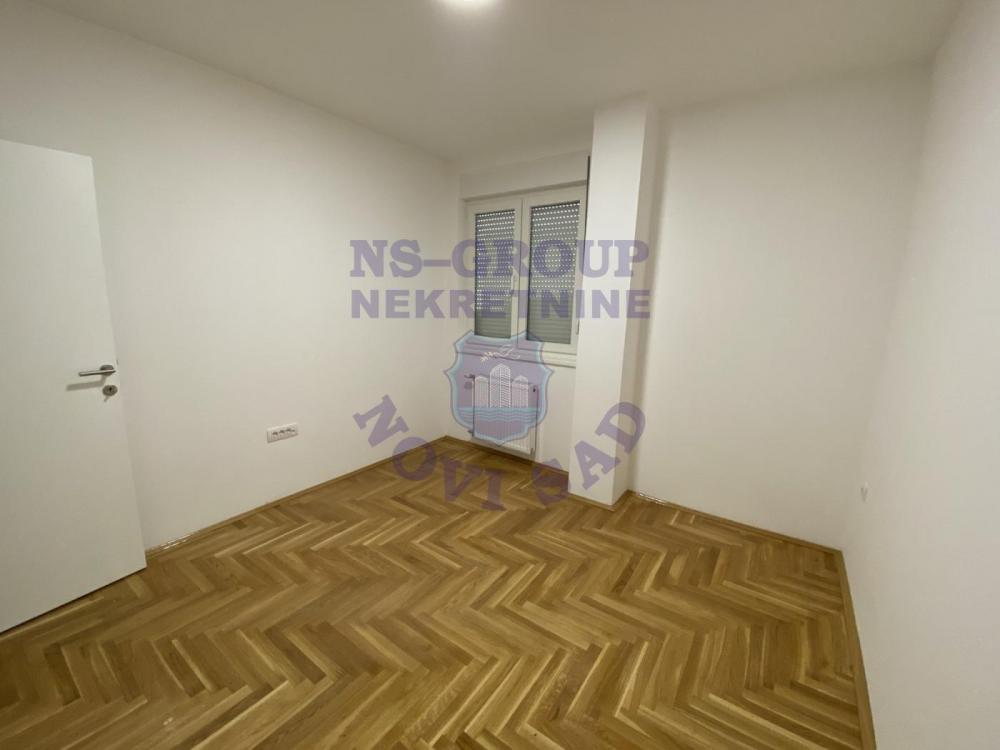 Slika 5 - 575732-Na prodaju nov,neuseljavan jednoiposoban stan na Bulevaru Evrope
