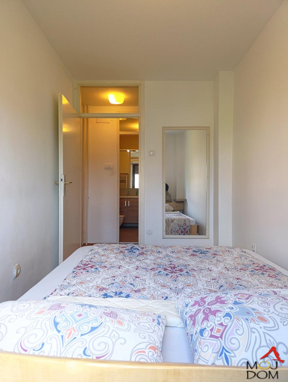 Slika 7 - Stan,NOVI SAD,BULEVAR,kv: 54, € 169900, ID: 1032598
